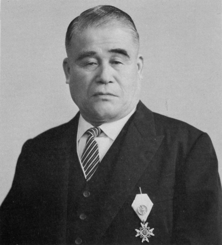 石井氏